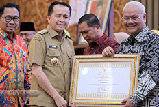 Pj Gubernur Agus Fatoni Canangkan Gerakan Perlindungan Pekerja Rentan Serentak se-Sumsel