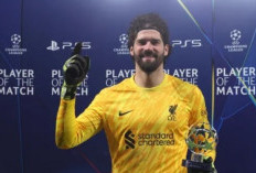 Fans Liverpool Auto Debat, Allison Becker Layak Ngak Jadi Kiper Terhebat The Reds 