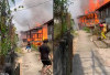 Api Mengamuk di Belakang PTM Prabumulih, Dua Rumah Panggung Hangus, Satu Warga Luka Bakar