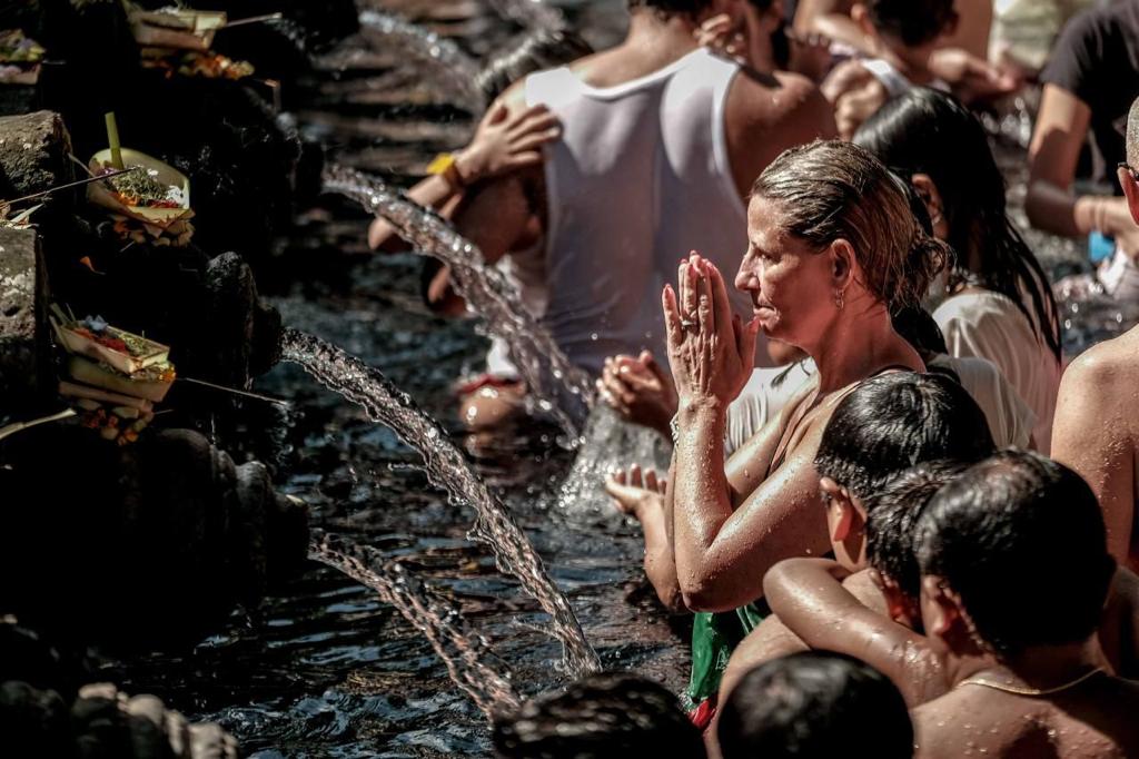 Turis Asing Sekarang Kena Biaya Retribusi jika Masuk Bali. Ini Alasannya