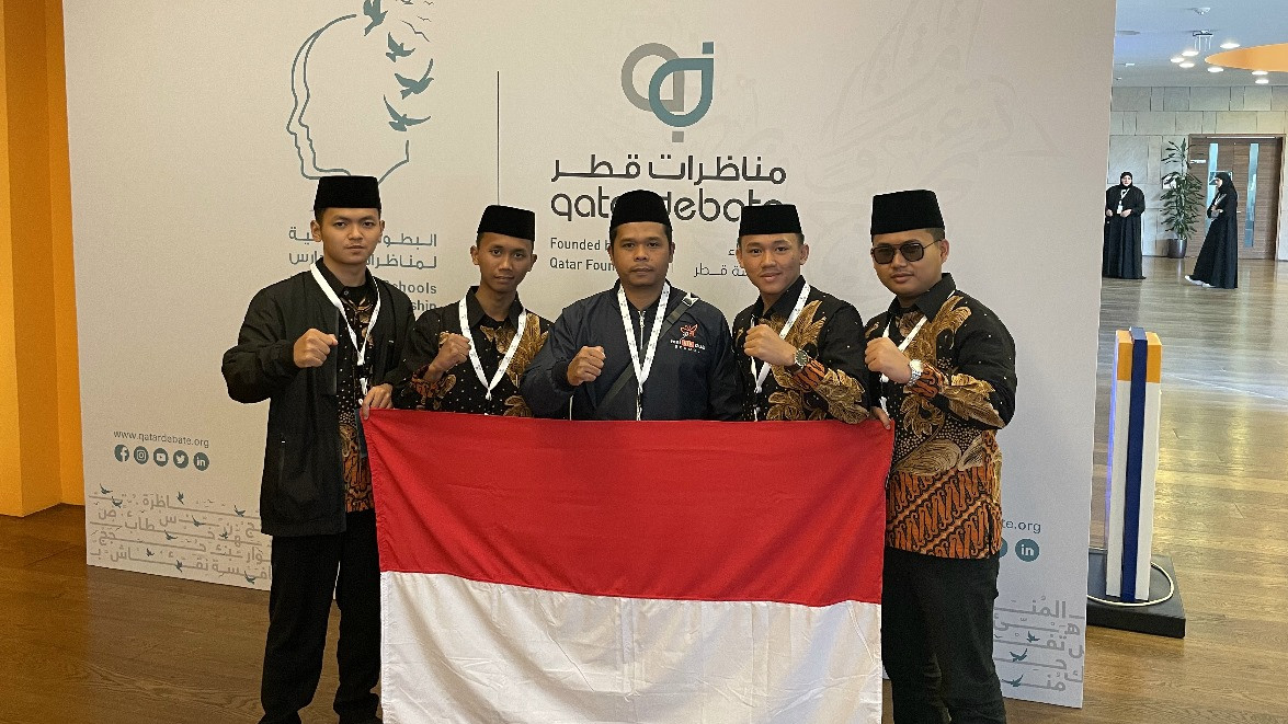 Bukan Telor Asin, Kini Brebes Mendunia karena Santrinya Runner Up Debat Bahasa Arab di Doha