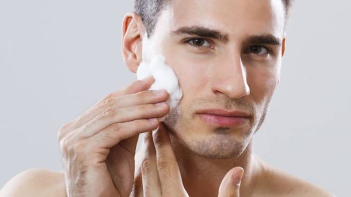 Biar Kamu Makin Ganteng, Ini Bro Tips Biar Terbebas dari Wajah Kusam Seharian