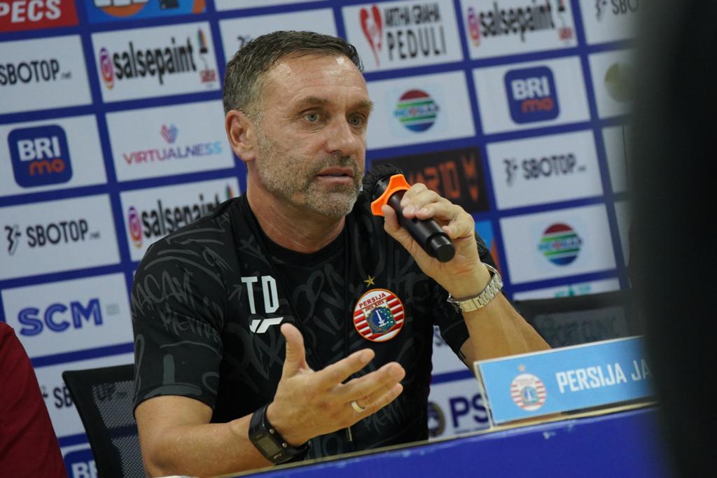 Cetak Kemenangan Perdana, Thomas Doll Belum Puas karena Ini