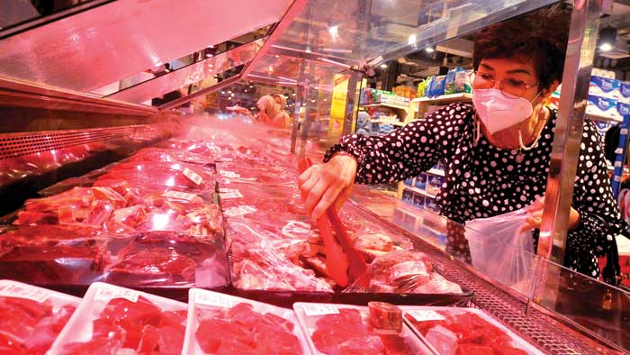 Waspada Lonjakan Kebutuhan Daging