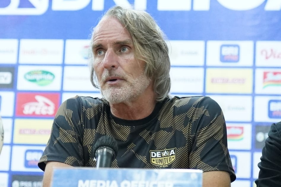 Namanya Juga Dewa, Lawan Persib pun Gak Takut!