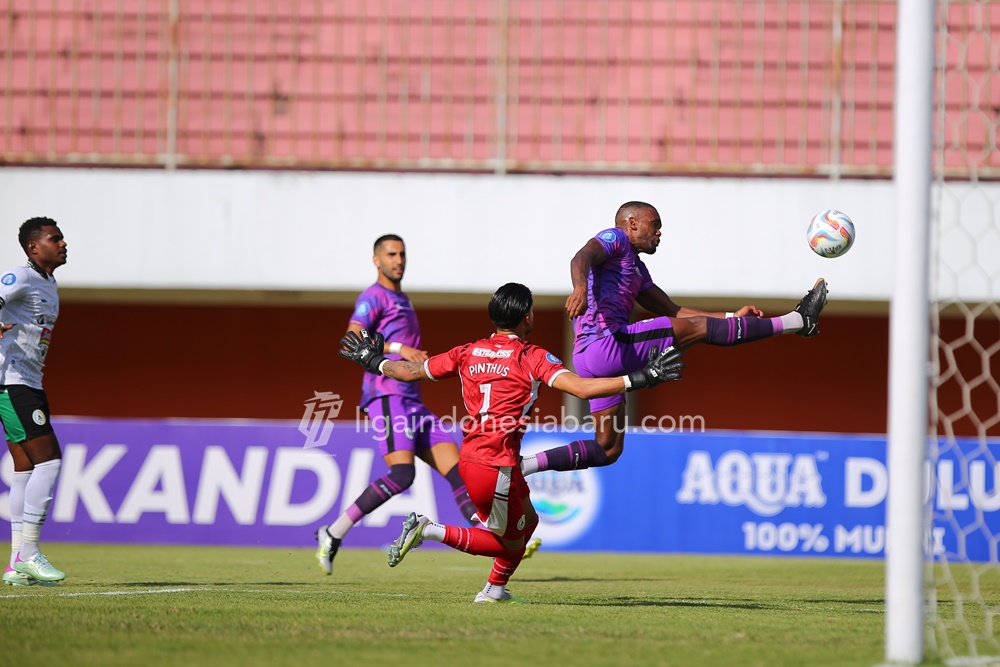 Persib vs Rans: Kebobolan Paling Sedikit, Pelatih Rans Pede Tantang Persib