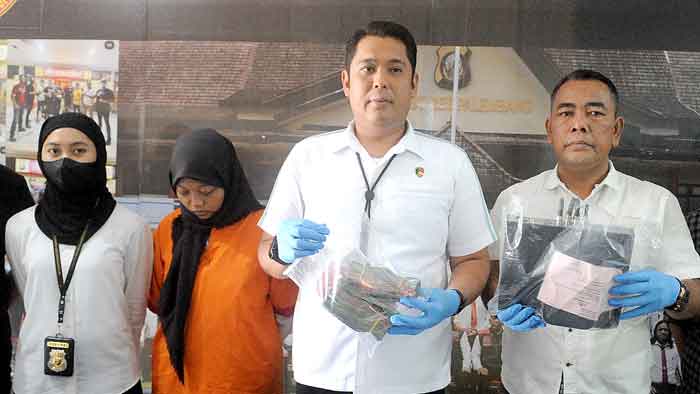 Bobol Brankas Gara-Gara Pinjol