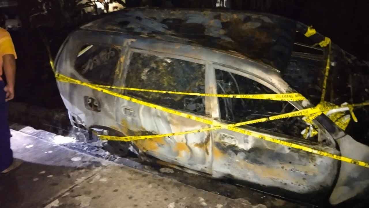 Avanza Ludes Terbakar