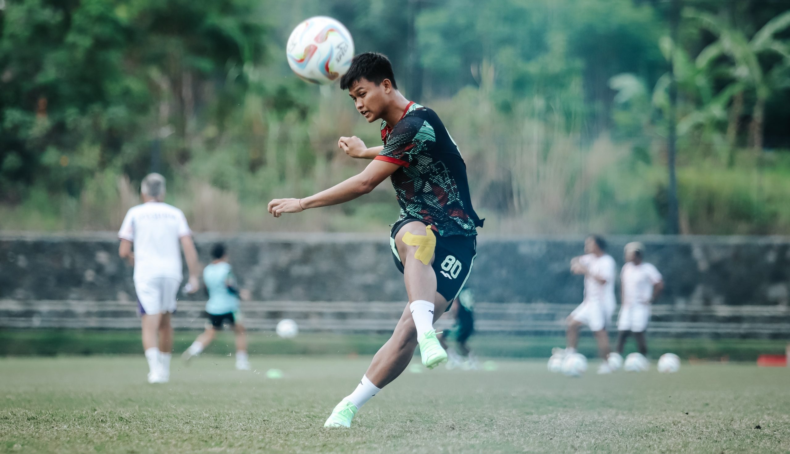 Striker Timnas Berusia 19 Tahun Ini Sukses Gusur Bomber Asing PSS, Ini Resepnya