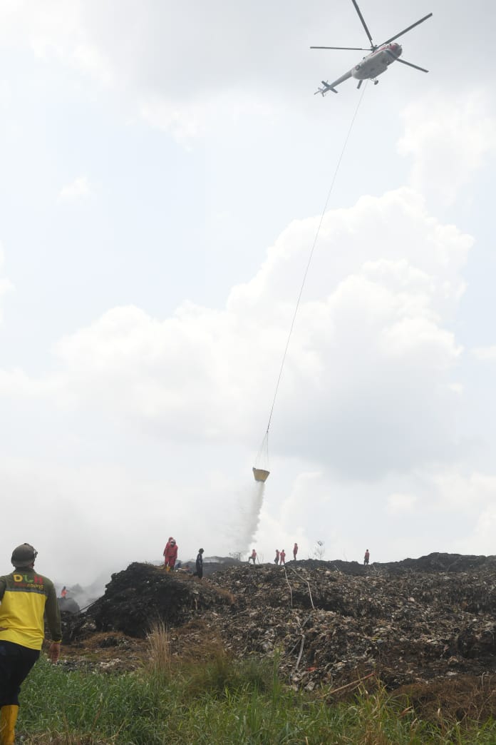 Titik Api Padam Tapi Masih Panas, Helikopter Terus Lakukan Water Boombing
