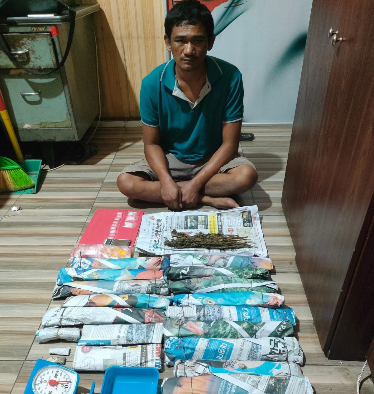 Tertangkap Bawa Sabu-Sabu, Geledah Kamarnya Polisi Temukan 1 Kg Ganja