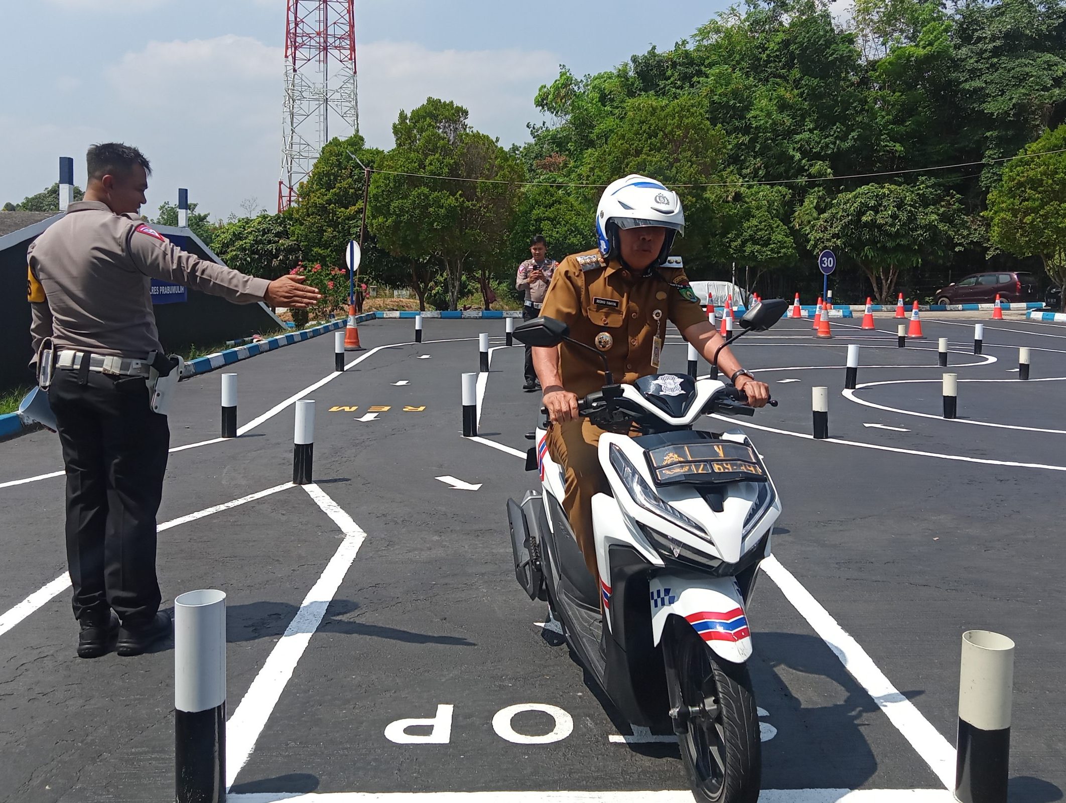 Siap-siap Kembali Menjadi Rakyat Biasa, Wali Kota Ini Urus SIM