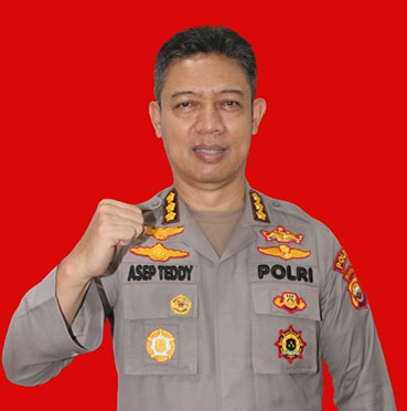 TIM SABER PUNGLI MENGINTAI