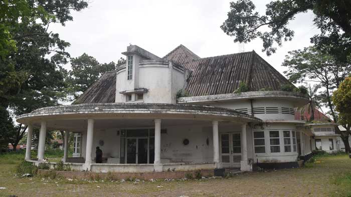 Prihatin Balai Pertemuan, AMPCB Siapkan Gugatan