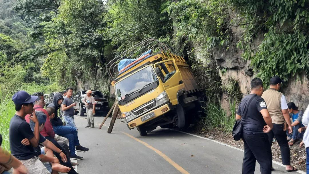 Liku Ndikat Macet 3 Jam