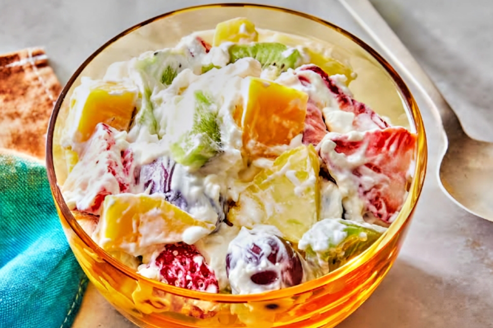 Cheapie and Healthy Breakfast With Cream Salad Recipe without Creamy Yoghurt Flavor