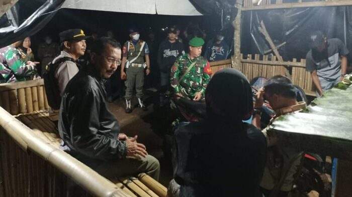 Aparat Gabungan Temukan Botol Bekas Miras