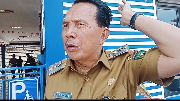 Wali Kota dan Wakil Wali Kota Prabumuih Akan Bagikan Baju Dinasnya, Gratis