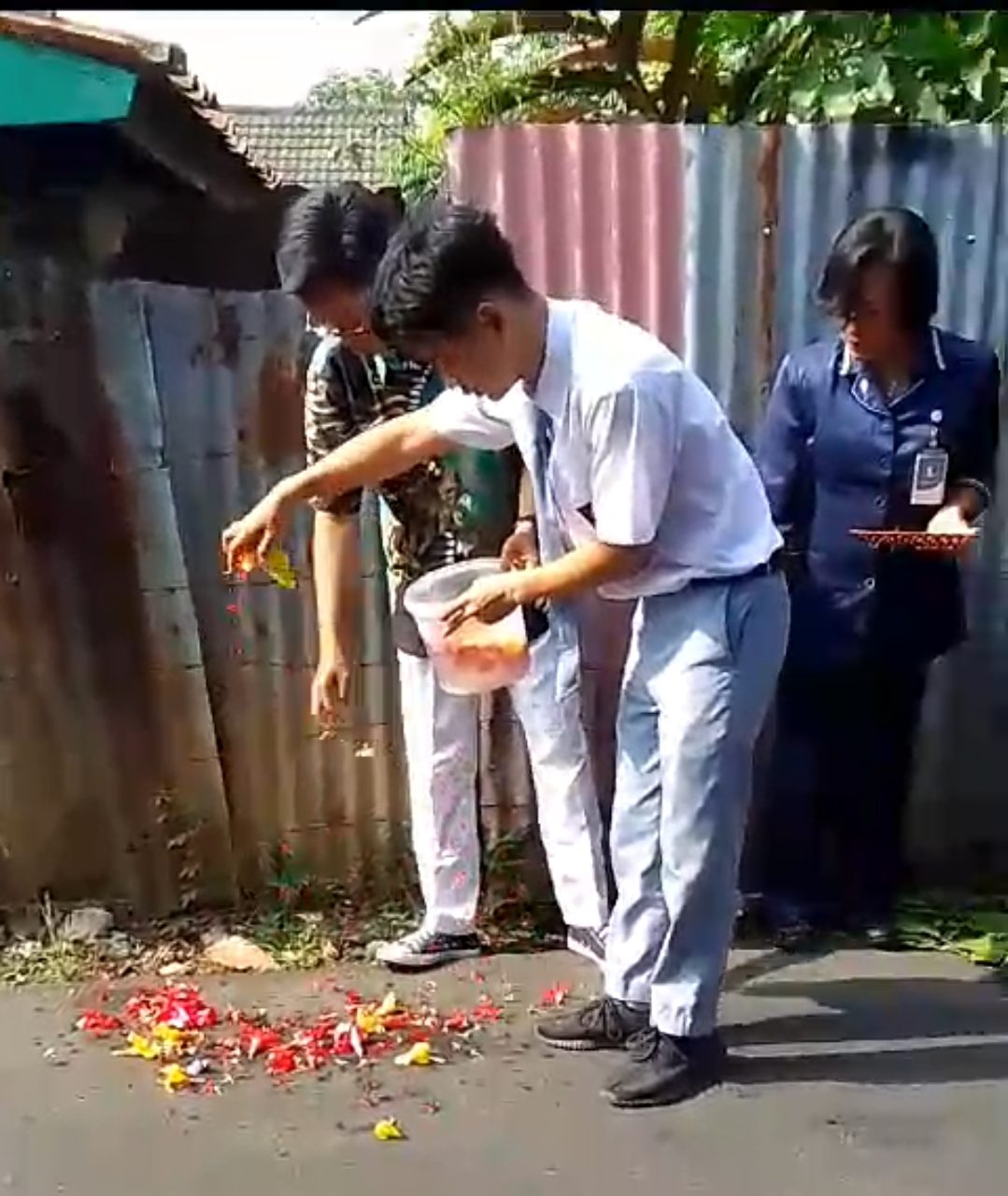 Lacak Handphone Korban, Siswa SMA Santo Yosep Tabur Bunga di TKP