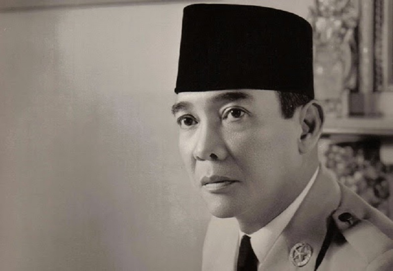 Songkok, Simbol Perlawanan Terhadap Belanda, Kekuasaan dan Wibawa