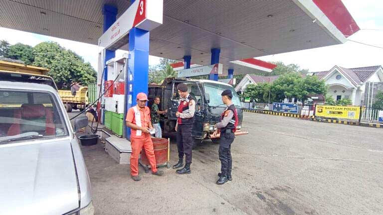 SPBU Dipantau Personel Polisi