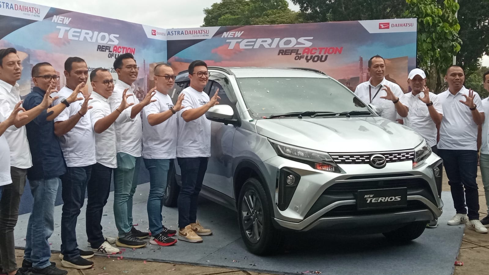 Terios Facelift  Penyegaran Eksterior dan Interior Lebih Sport