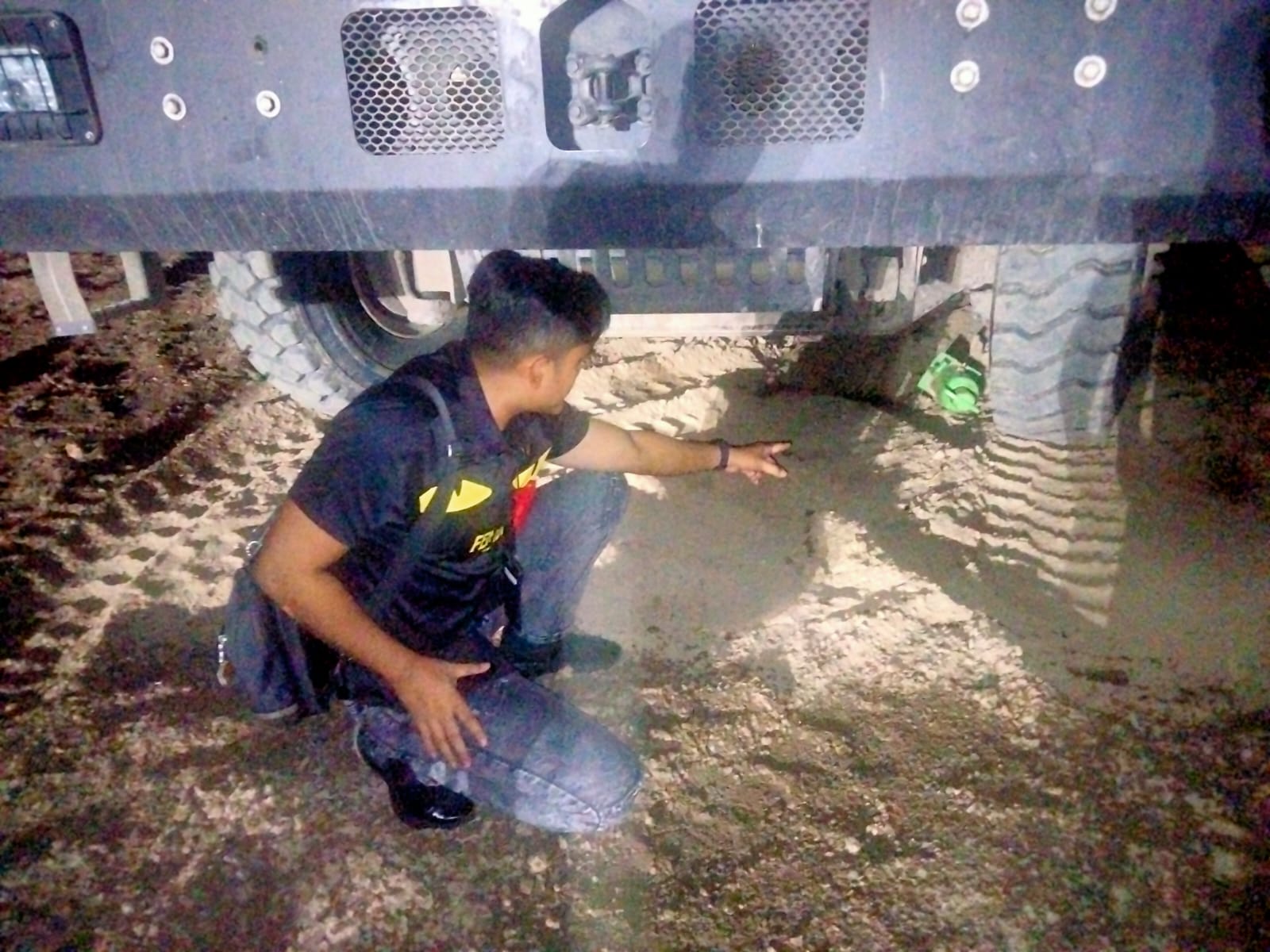 Innalillahi, Helper Mekanik Terlindas Dump Truk yang Diperbaikinya