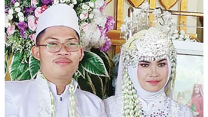 Tenda Nikah Pindah 200 Meter, ke Lokasi Naik Perahu