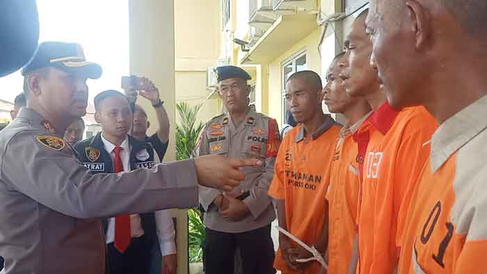 Uang Jual Sawit Dibelikan Beras