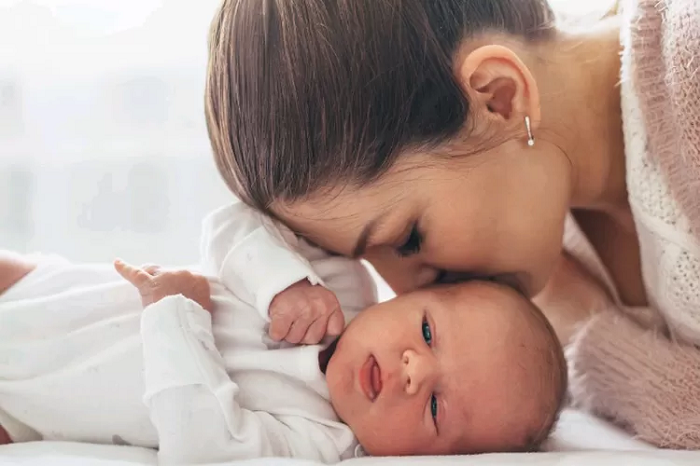 Awas! Ternyata Wangi Parfum Dengan Kandungan Ini Berbahaya Bagi Bayi Kamu Lho Moms