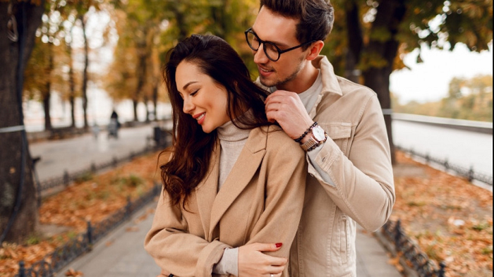 Nggak Cuma Pelet Kok, Kamu Bisa Lakuin 7 Hal Ini Untuk Buat Si Dia Jatuh Cinta