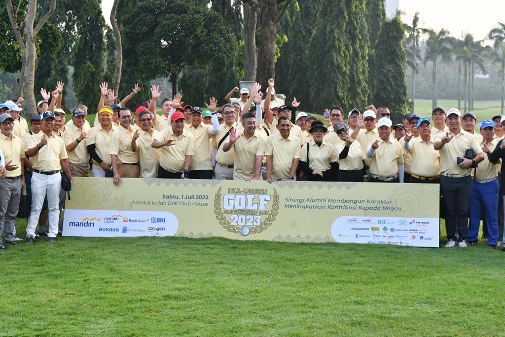 Layak Dicontoh, IKA Unsri Bagikan Beasiswa Rp500 Juta untuk Mahasiswa Berprestasi