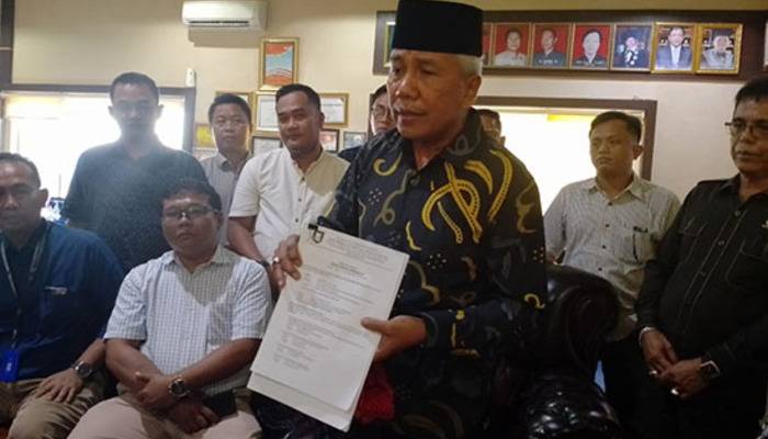 Rektor Unihaz Melawan