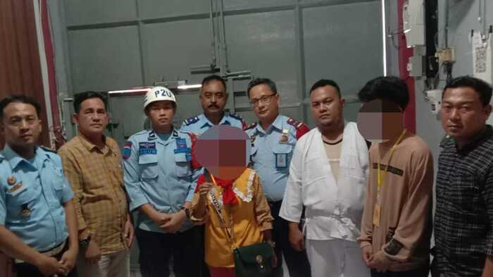 Bawa Sabu ke Lapas, Ibu dan Anak ini Langsung Diserahkan ke Polsek Martapura