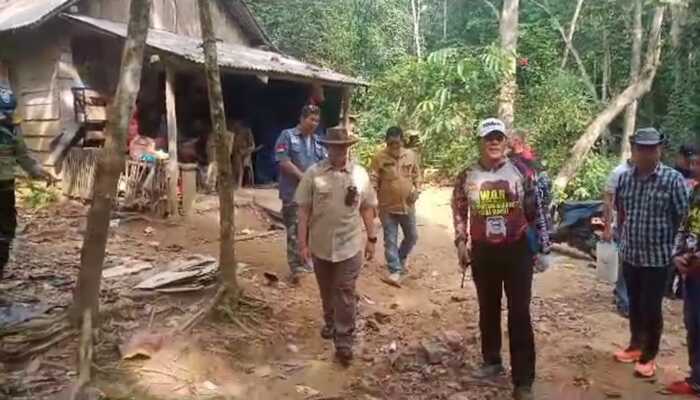 Heboh! Kapolda Sumsel Turun Tangan Padamkan Karhutla Sulit Akses