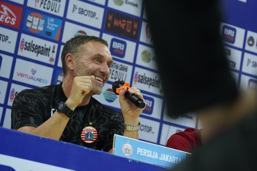 Pelatih Persija Thomas Doll Senyum Lihat Kudela, Ada Apa Ya?