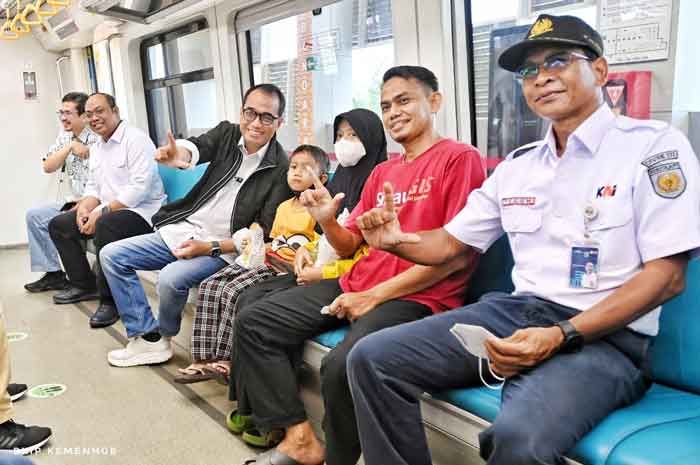 Gandeng Swasta, Tambah Feeder LRT