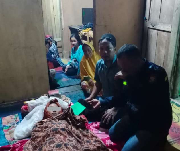 Main HP, Remaja Tewas Diduga Disambar Petir